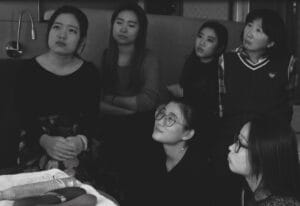 film van boeddhisme over vrouwen in china en geluk