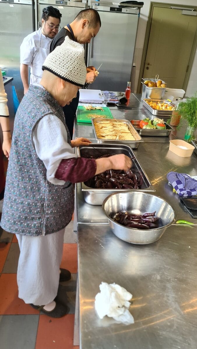 Jeong Kwan kookt boeddhistisch